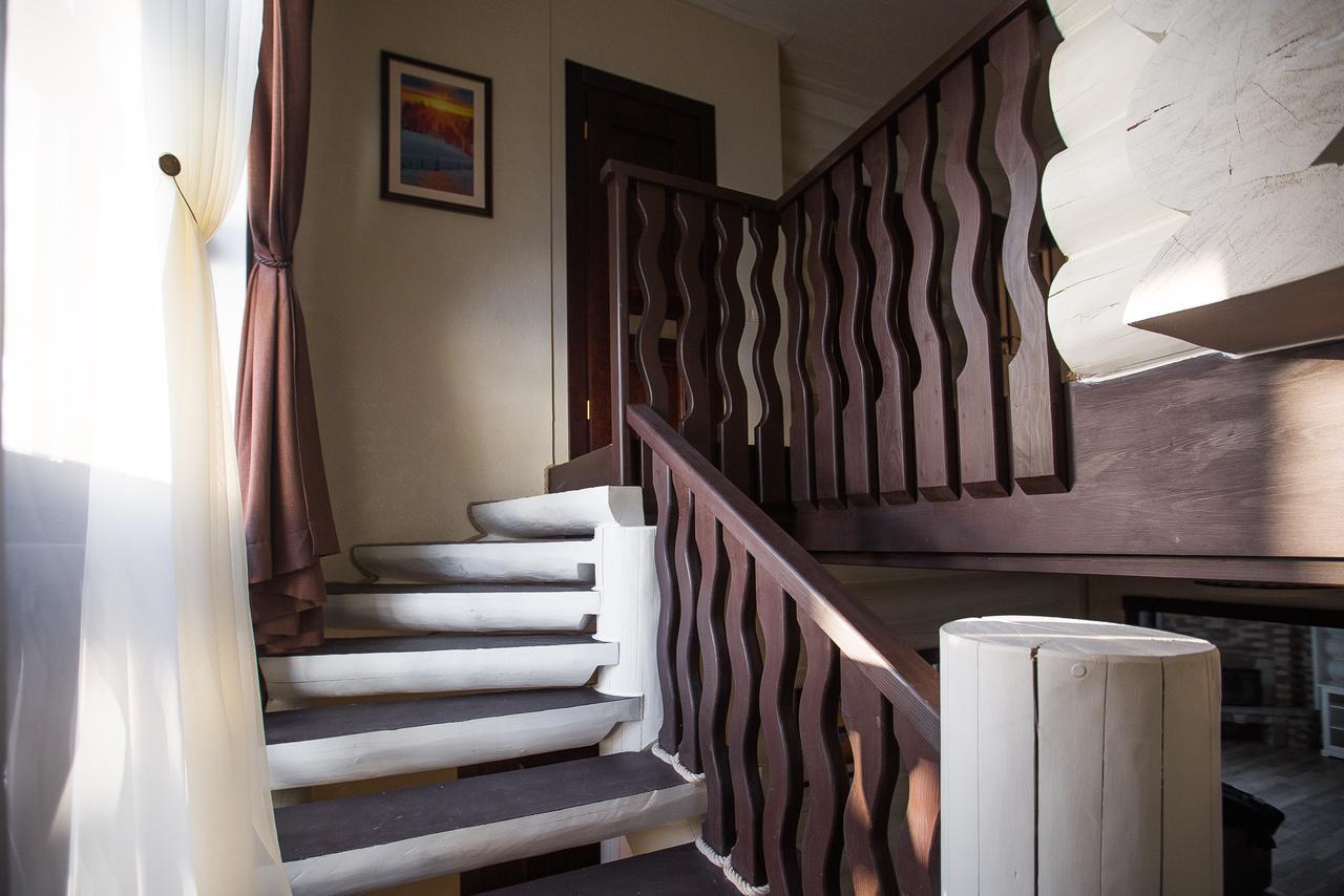 Westhills Cottage Town & Spa บูโคเวล ภายนอก รูปภาพ