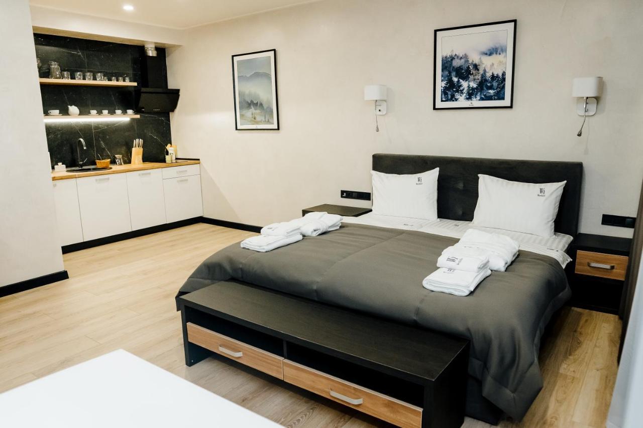 Westhills Cottage Town & Spa บูโคเวล ภายนอก รูปภาพ